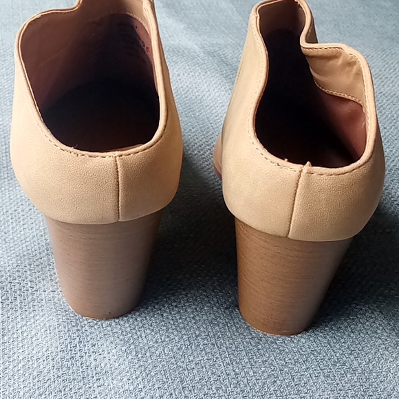 Booties - Picture 4 of 5